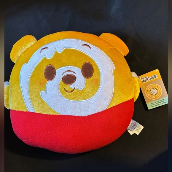 New with tags Disney Munchlings Winnie the Pooh kids Plush - Picture 1 of 3